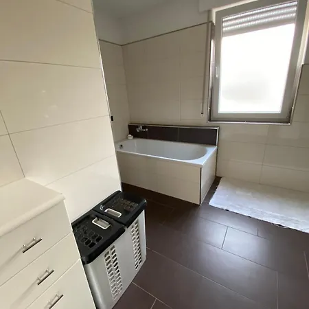 Calm 3-zimmer Mit Wintergarten