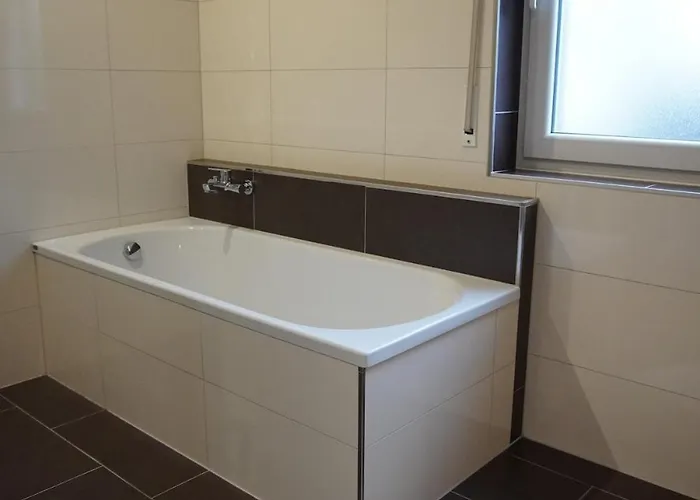 公寓 Calm 3-zimmer Mit Wintergarten 巴特恩豪森